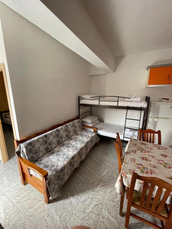 Green Apartments Ксамил Экстерьер фото